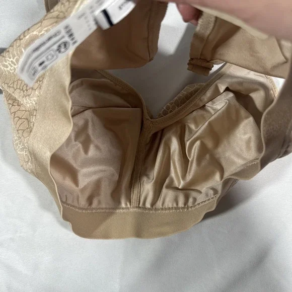NWT $78 Chantelle [‎ 34DDD US ] C Magnifique Wirefree Bra in Nude #7001